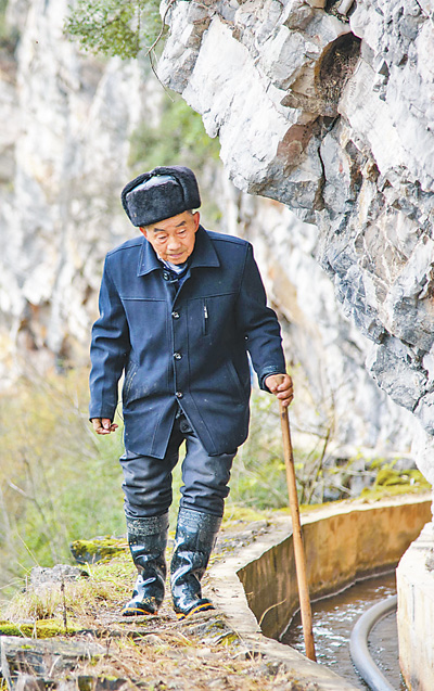 优秀基层干部黄大发先进事迹报道