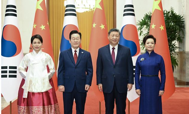 习近平同韩国总统李在明举行会谈