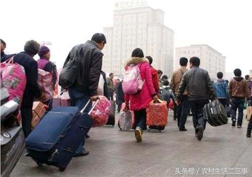 农业农村部:鼓励“空心村”人口向中心村转移